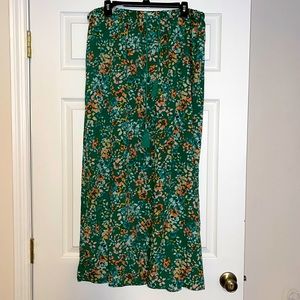 Skirt, Green Floral, Size 2x, NEW